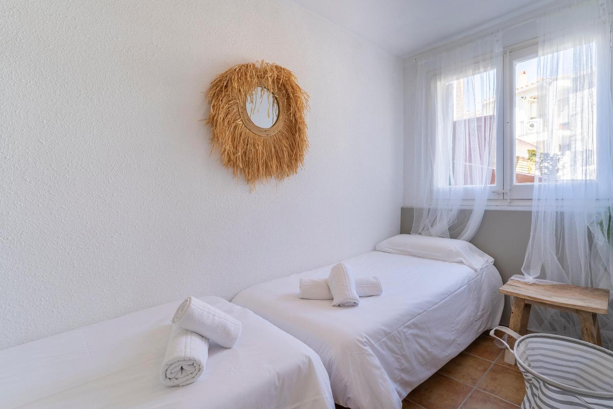Apartamentos Casa Marea Calella Palafrugell Con Parking 칼레냐 데 팔라푸르헬 외부 사진